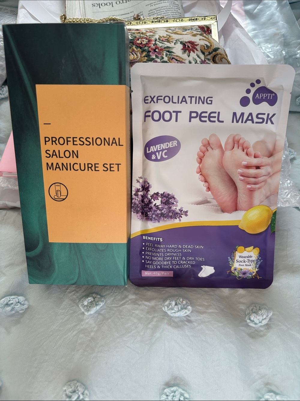 Professional Salon Manicure Set & Exfoliating Foot Peel Mask Bundle